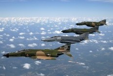 Viral! Tabrakan Dua Pesawat di Dallas Airshow, Inilah Spesifikasi Pesawat P-63 King Cobra dan Boeing-17 